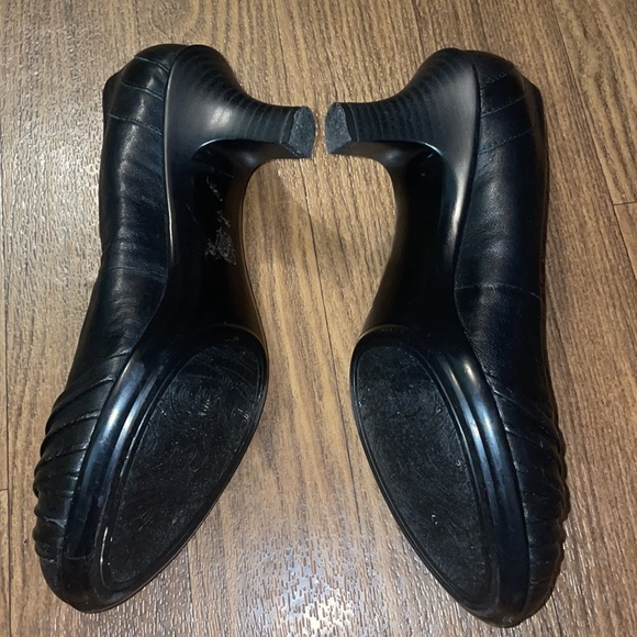 Audrey Brooke Heels - Picture 4 of 5